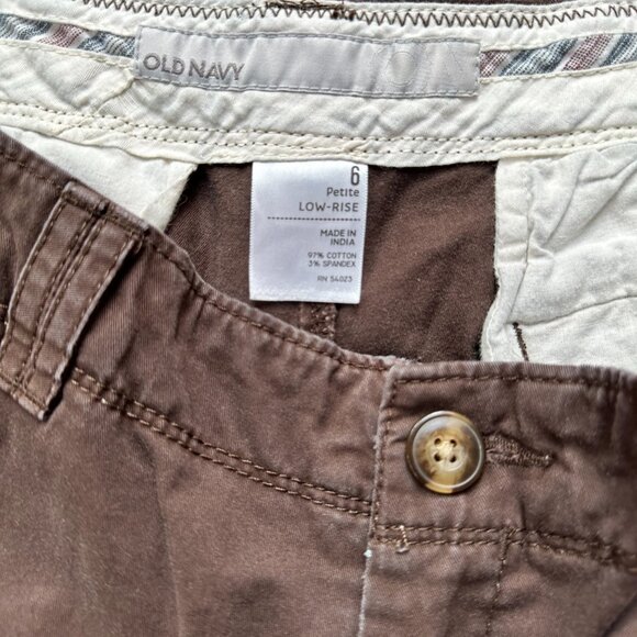 Old Navy Brown Shorts Low Rise Short Chino Shorts Dark Brown Shorts Size 6P - Picture 4 of 5